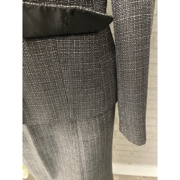 Le Suit Petite Women Gray Professional 2 Pcs Skirt Suit Set Size 6P - Picture 9 of 12